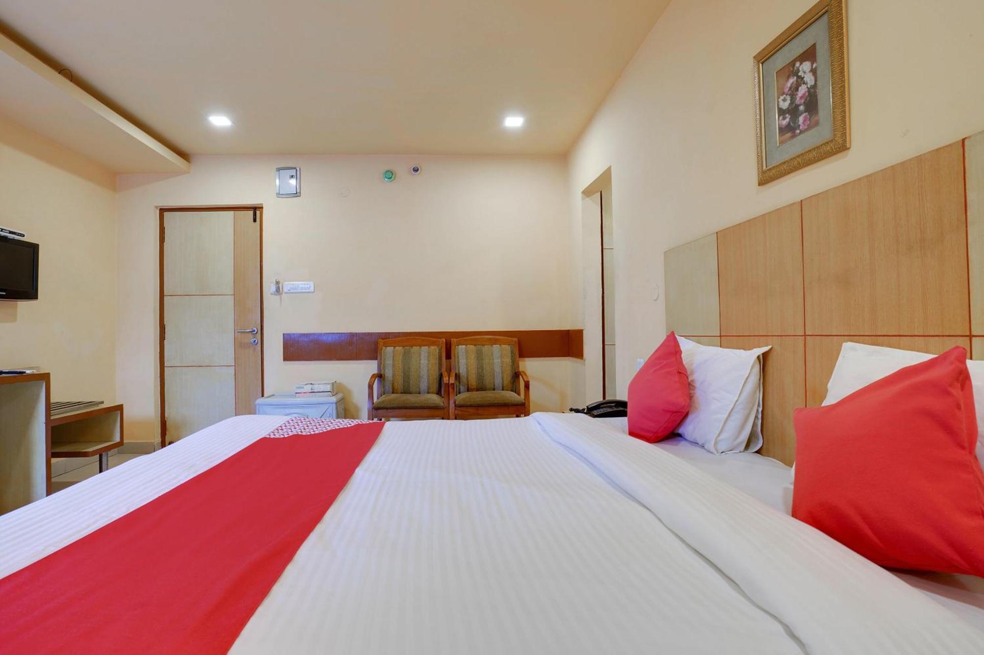 Hotel O Shanta Residency Lodge Sururnagar Exterior foto
